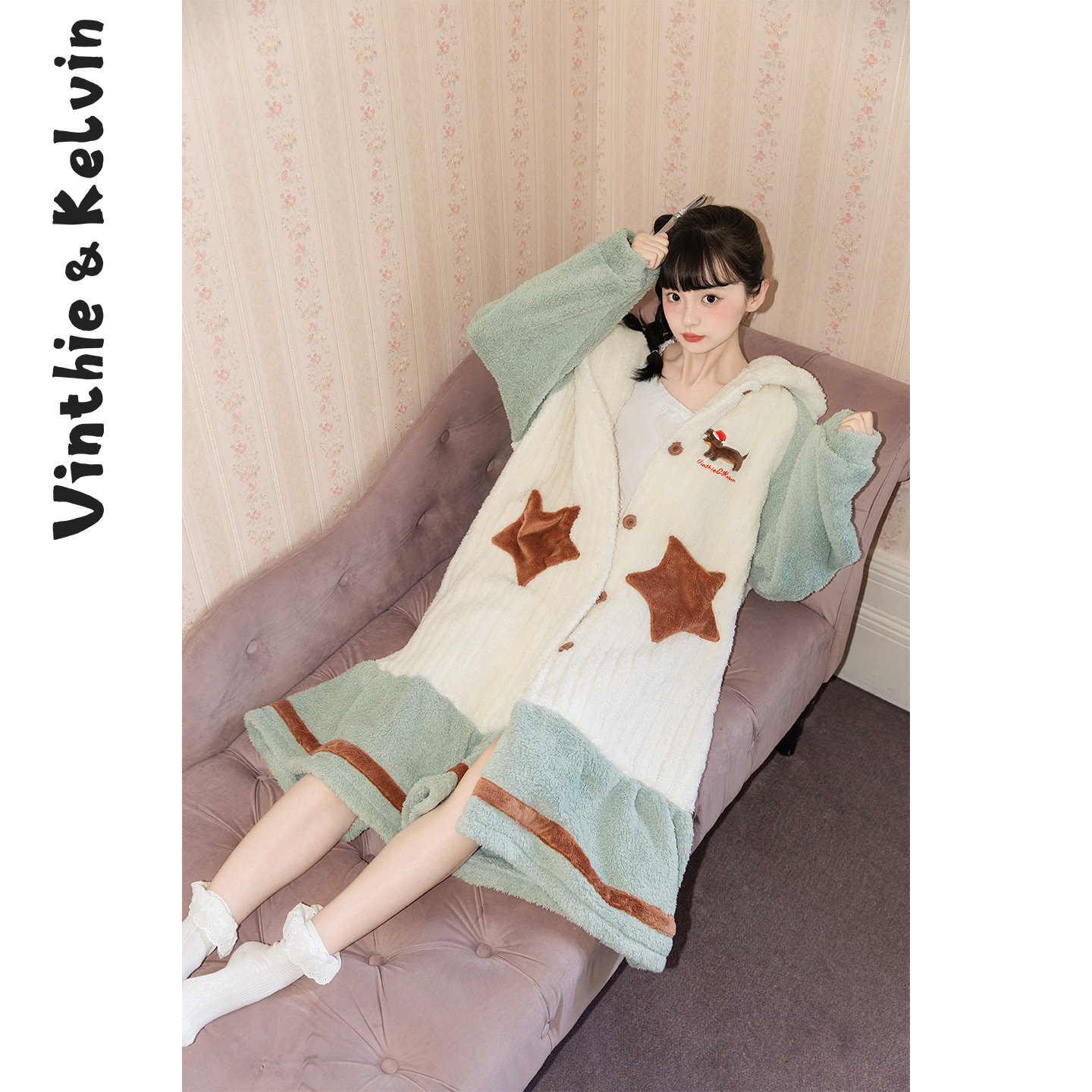 V&K2025秋冬新款睡袍女舒棉绒长袖保暖小狗荷叶边连帽可外穿加厚,女士内衣/男士内衣/家居服,睡袍/浴袍,淘宝优惠券,粉丝福利购,淘宝优惠卷