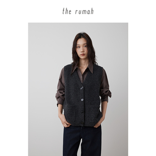 the rumah 深灰色粗针V领羊毛马甲 异形牛角扣纯羊毛针织马甲开衫