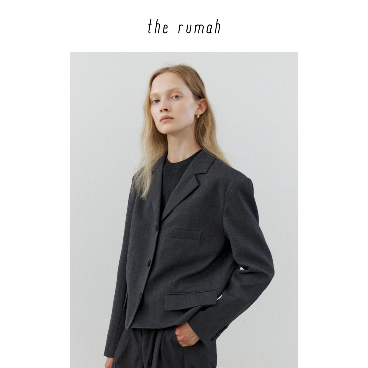 短款西装上衣therumah