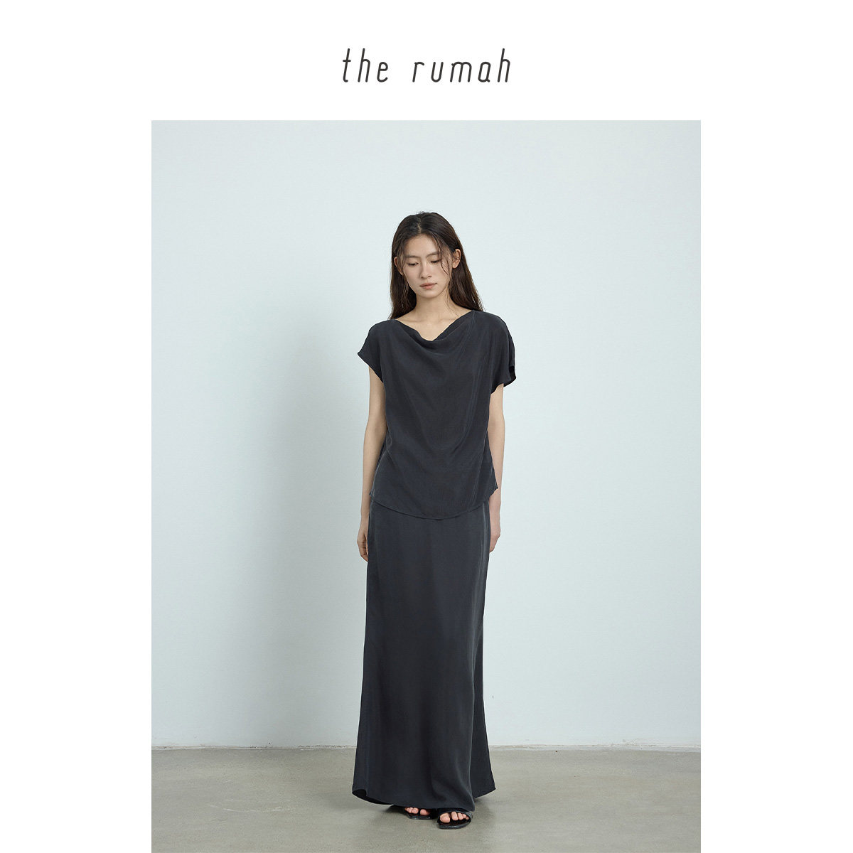 the rumah 铜氨丝荡领不对称上衣 鱼尾裙半裙套装 日本面料长裙