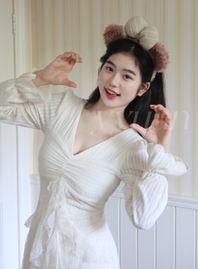 圆圆媛er 空谷幽兰 v领显瘦加绒气质蕾丝收腰法式秋冬白色连衣裙