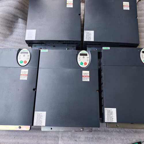 议价变频器ATV212HD15N4四台15KW/380V