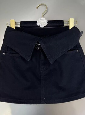 高腰显瘦翻边牛仔短裙   High-waisted flared denim short skirt