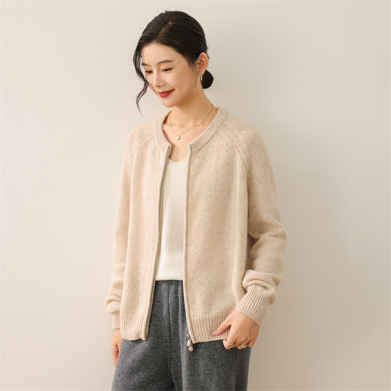 2025年秋季新款百搭圆领七针加厚开衫