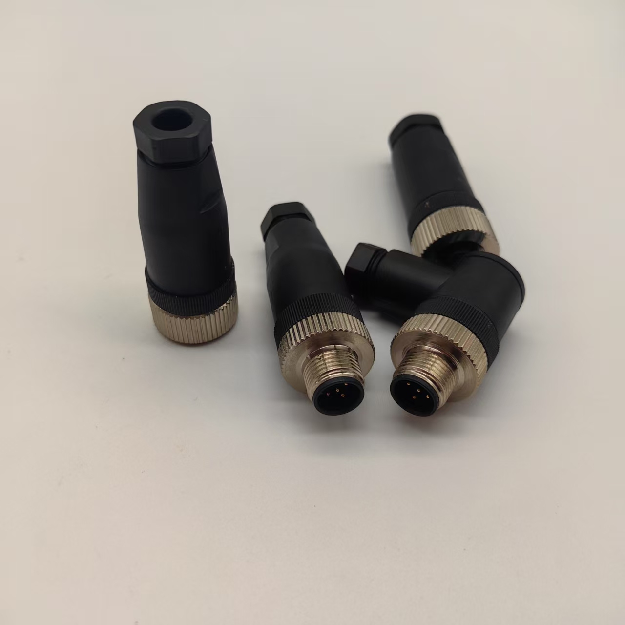现货航空插头传感器XS2C-D4C4 D424 D4C5 D425 D4C6 D426连接器