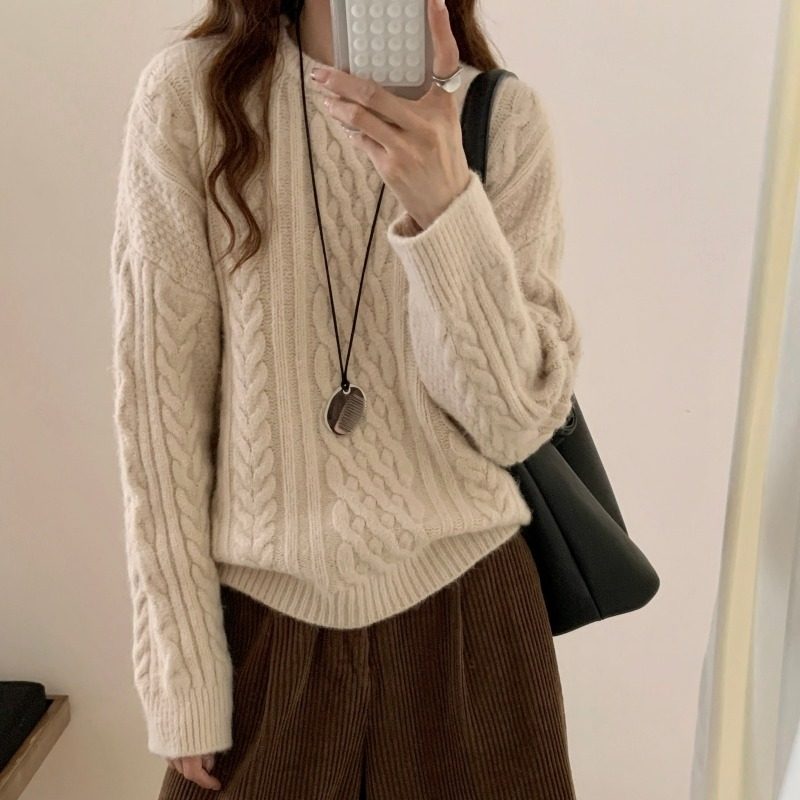 实拍 韩系软糯慵懒风简约圆领麻花毛衣女秋冬宽松外穿针织衫上衣