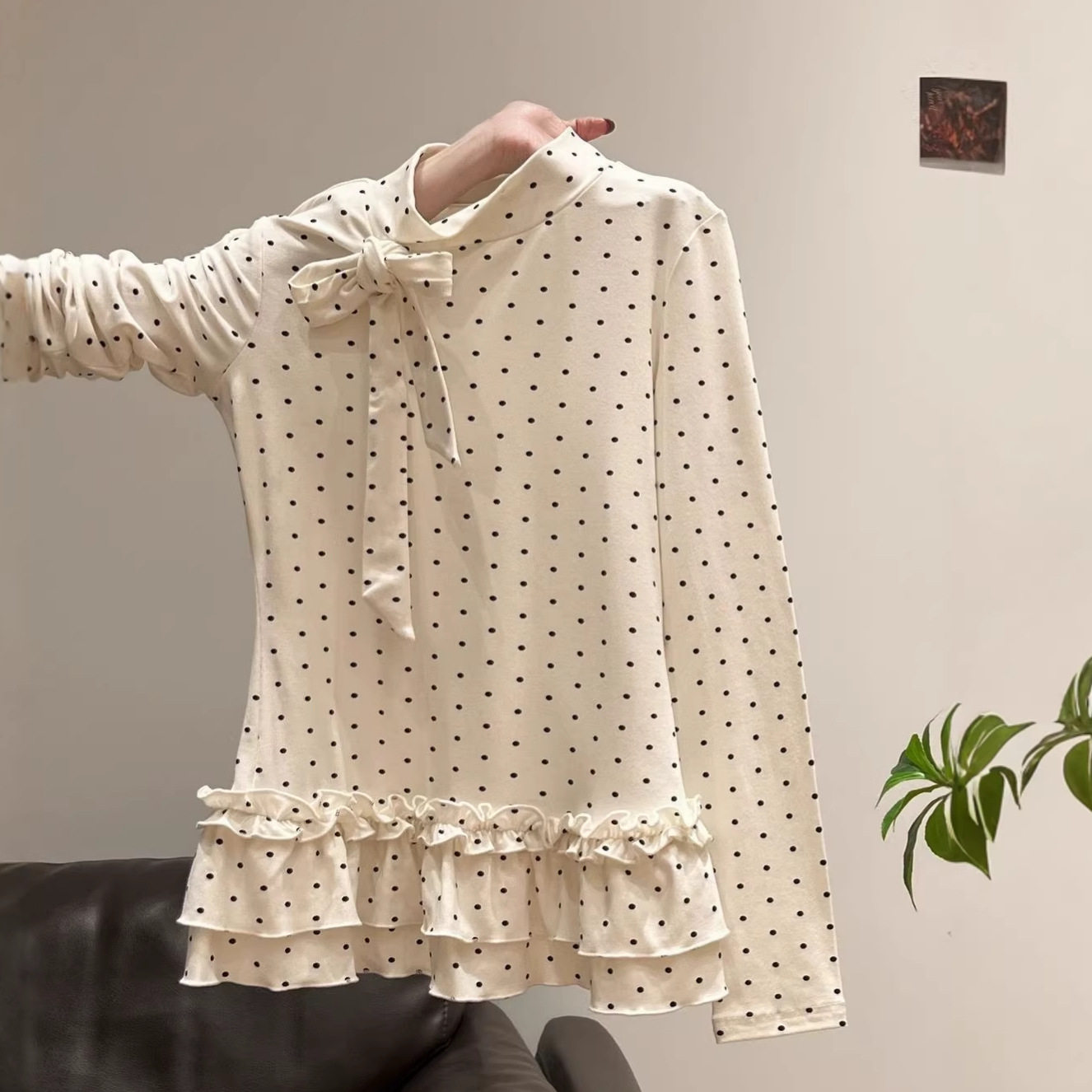 杏色波点绑带花边内搭打底衫女冬季叠穿设计感修身长袖t恤上衣女