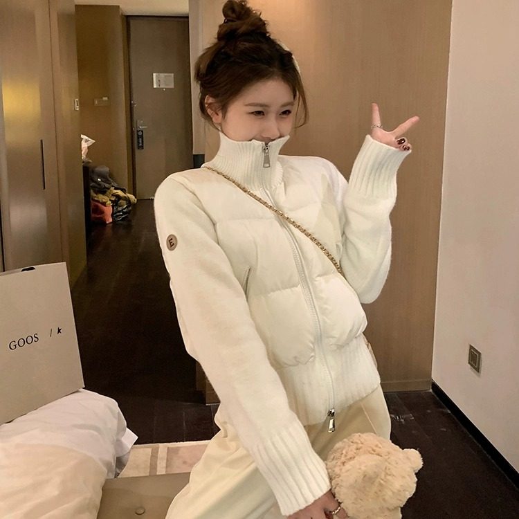 2025秋冬新款法式气质设计感小众拼接毛衣短款白色羽绒服保暖外套