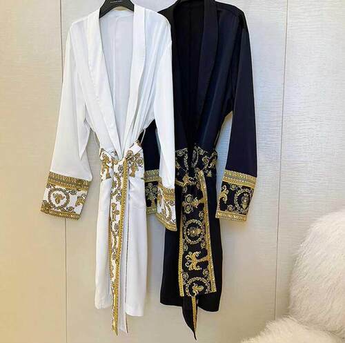 Luxury New Light Black Gold Printing nd Robe Wearing Windbre