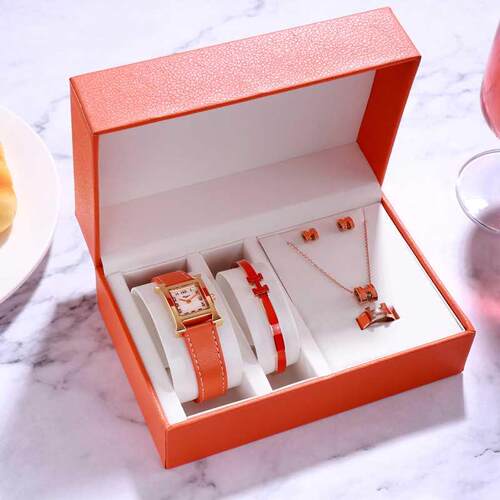 Luxury Women Wrist Watch Bracelet 5pcs Gift 女手表礼物套装