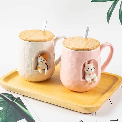 40ml Cute Animals Relief Ceramics Mug With Lid and Spoon Co