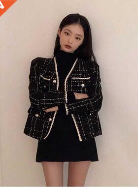 Luxury Designer Wool Coat Women Black Vintage V Neck Plaid T