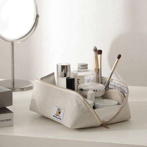 High Quality Cosmetic Bag Women New Fashion Makeup Bag Insid