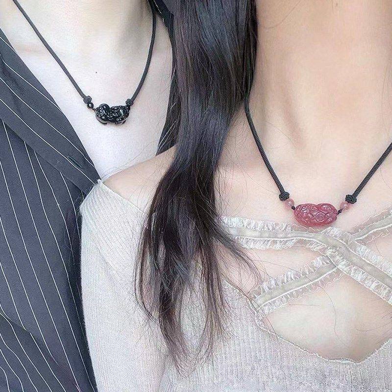 天然粉水晶貔貅吊坠男女款