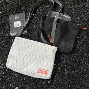 日单Mountain Hardwear 山浩日本限定超轻量化斜挎包小包单肩包