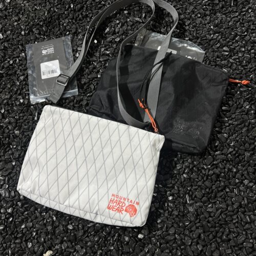 日单Mountain Hardwear 山浩日本限定超轻量化斜挎包小包单肩包