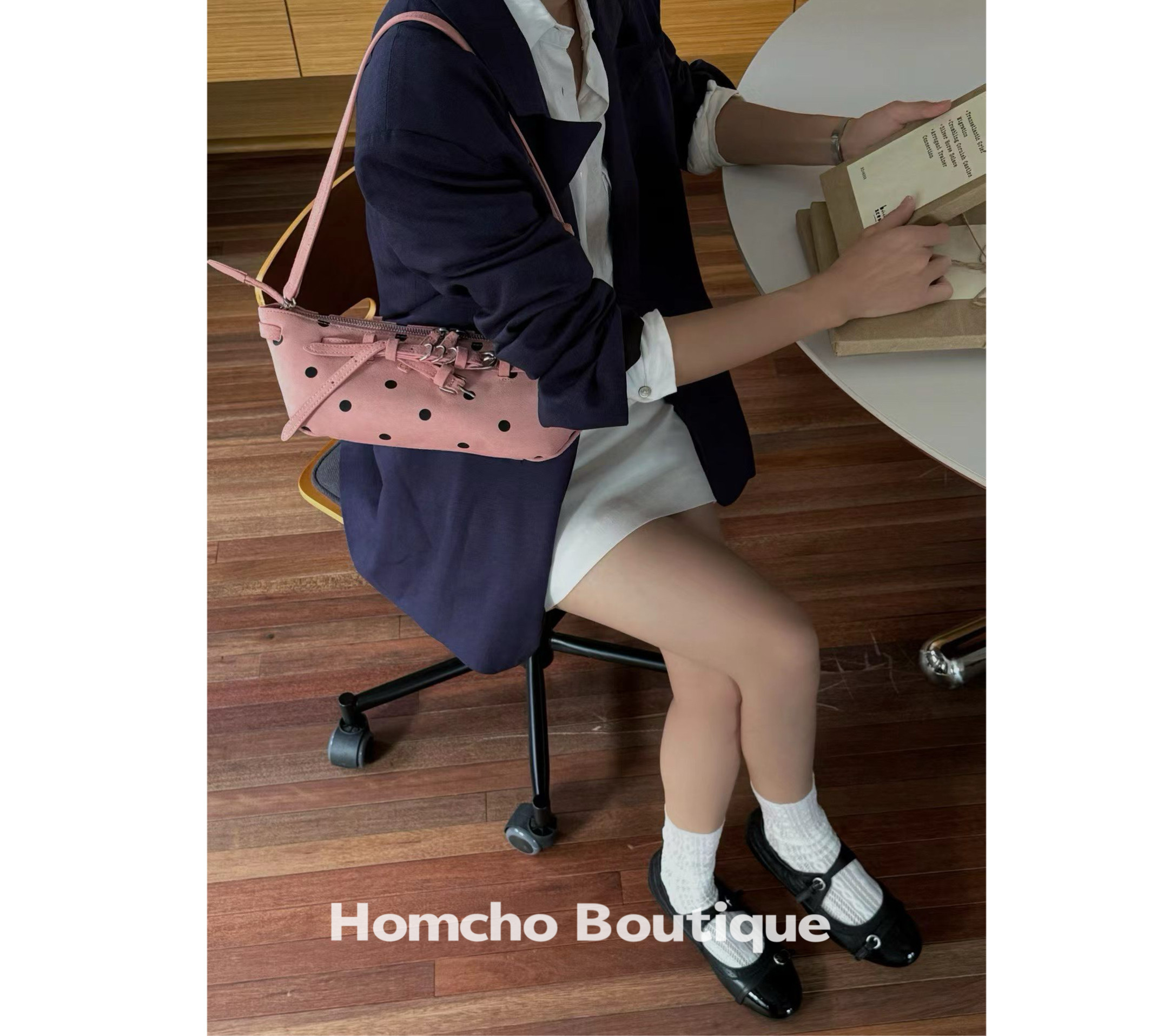 小众真皮磨砂牛皮高级粉色锁扣波点饺子包手提包单肩斜挎女包包小