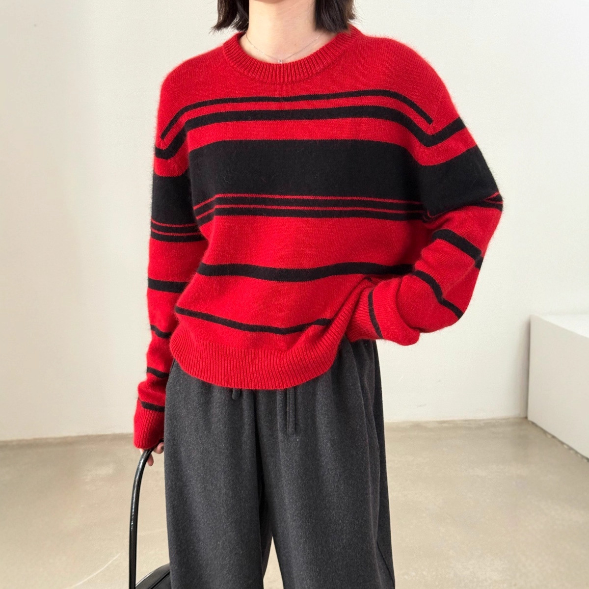 emoni感撞色套头浣熊绒羊毛毛衣女2025冬季气质针织衫93430