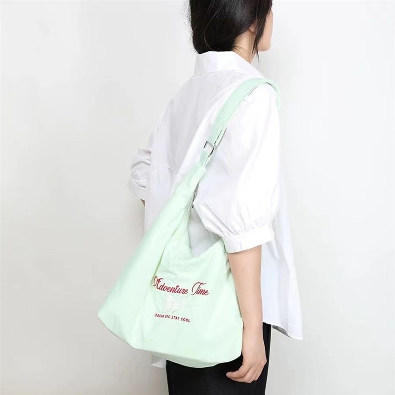 2025腋下包夏季韩系少女印花字母包双用包大容量肩挎软包女包潮酷