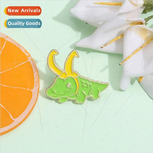 Creative cute crocodile shape metal badge personalized anima