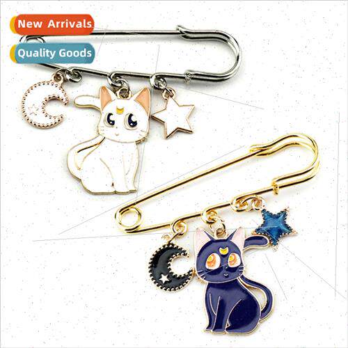 Japan and Korea cartoon cute cat brooch moon stars versatile