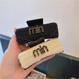 bac winter hair grip plate fall wind letters clip retro