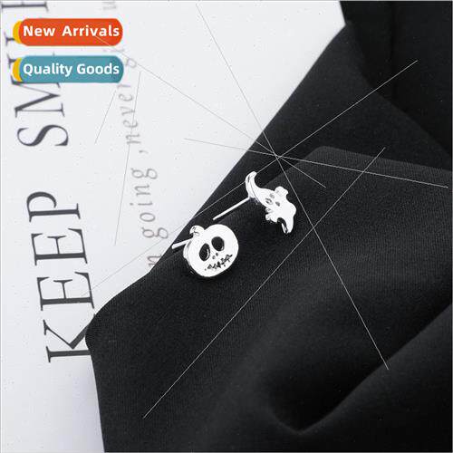 Creative spooky hollow pumpkin earrings Halloween ear jewelr
