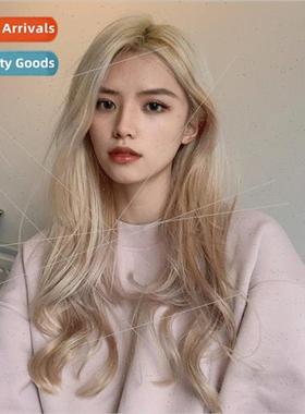 Wig female Europe fashion center parted big wave long curly