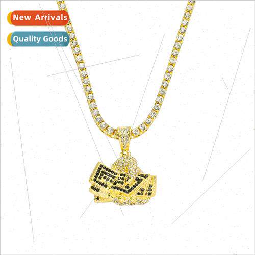 Europe new hand holding banknote diamond pendant necklace hi