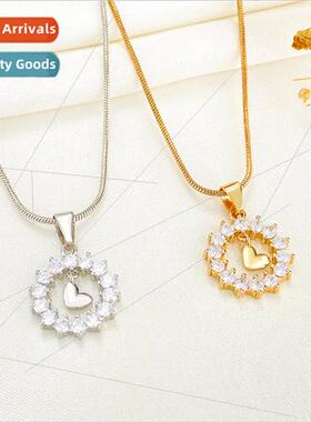 new sweet heart pendant collarbone chain female Korean hollo