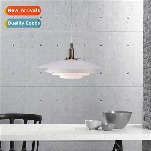 Flying Saucer Scandinavian modern Minimalist mple Dining Roo