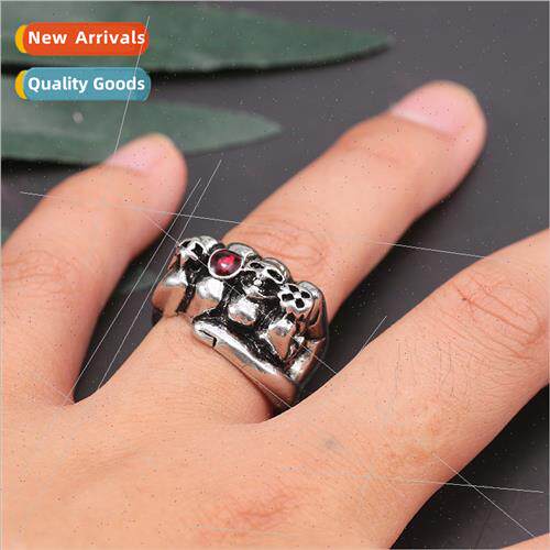 Europe domineering fashion tide skull fist diamond alloy rin