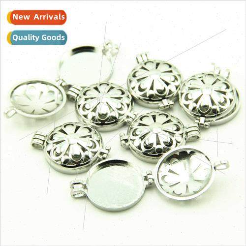 Europe engraved flowers round hollow openable photo box pend