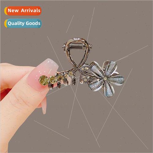 advanced sense rhinestone glazed flowers in medium-sized gra