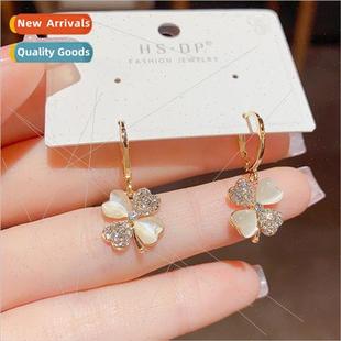 sweet four buckle new female ear fashion flower Summer leaf
