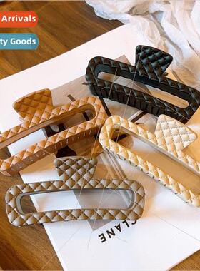 New simple design sense texture diamond lattice large 13 cen