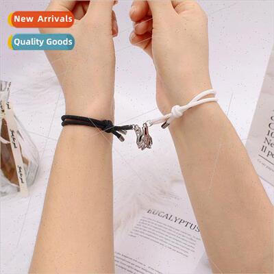 Europe new hand-holding magnets attract each other Christmas