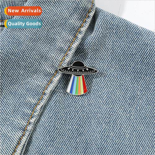 Spaceship brooch alien flying saucer rainbow beam metal badg