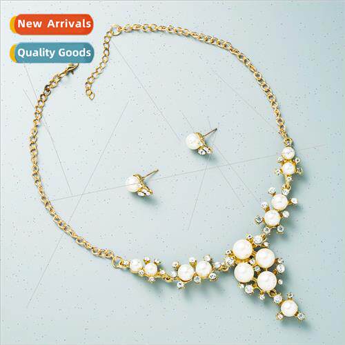 Europe creative leaf shape alloy inlaid pearl rhinestone ear