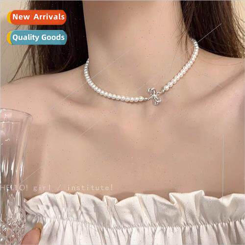 Gentle Butterfly Pearl Necklace che Premium Collarbone Chain