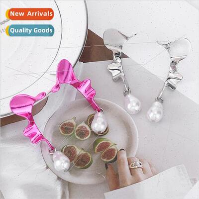 Cyberpunk metallic rosy red abstract shape pearl statement e