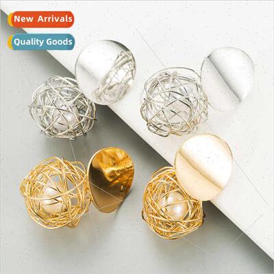 Europe creative geometric hollowed out gold wire ball pearl