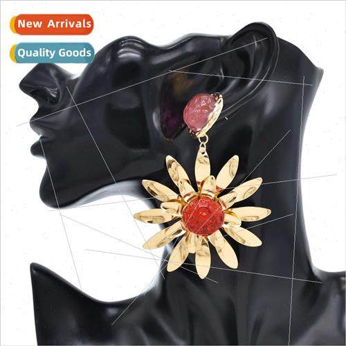 New earrings fashion metal flower earrings asymmetric two-co