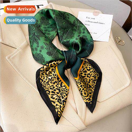 Korea new spring fall leopard small square scarf women fashi