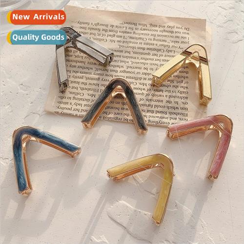 Retro girl triangle grab clip back head spoon small hairpin