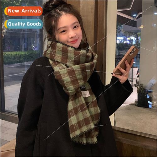 Green retro plaid scarf female 2022 new senior sense winter