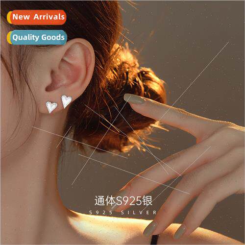 S925 silver heart earrings female simple fashion classic fla