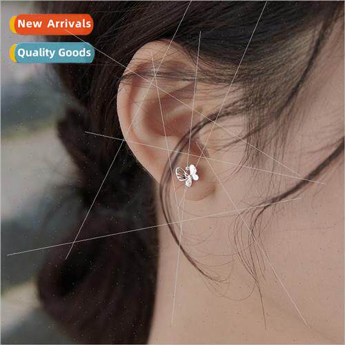 Small insect earrings female fashion flying hollow butterfly
