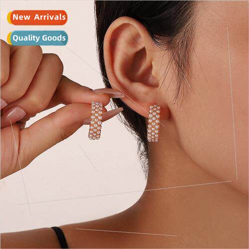 new creative light luxury senior sense pearl C-shaped rice b