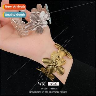 Old French Vintage Flower HJewelry Metal Bracelet